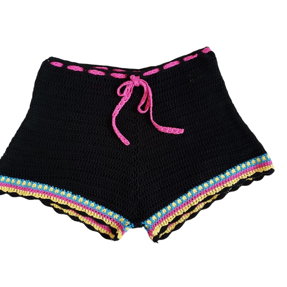 PrettyLittleThing Crochet High Waisted Shorts Black Beach Rainbow Medium